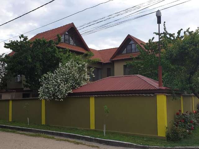 Гостевой дом Vila Mugur Доуэ-Май-6